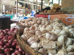 Harga Sembako Jatim Hari Ini, Bawang Merah Melonjak