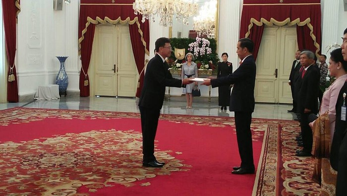 Jokowi Terima Surat Tugas Duta Besar Negara Sahabat