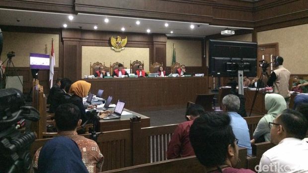  Sidang lanjutan perkara dugaan korupsi e-KTP dengan telekonferensi, Kamis (18/5/2017).