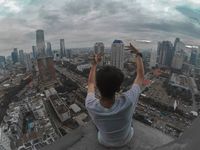 Sebelum Beraksi di Terowongan MRT, Erlangga Suka Selfie Ekstrem