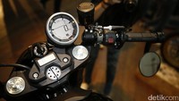 Scrambler Ducati Cafe Racer. Saat ini, motor jenis itu tengah banyak digandrungi pecinta sepeda motor di dunia, bahkan di Indonesia. Banyak modifikasi yang menggunakan konsep cafe racer.
