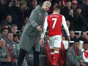 Wenger Ragu Bisa Perpanjang Kontrak Sanchez