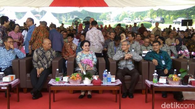 Megawati hadiri 200 tahun Kebun Raya Bogor / 