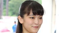 Mako sendiri harus menanggalkan status bangsawannya ketika menikah dengan Komuro yang merupakan pria biasa. (Foto: Atsushi Tomura/Getty Images)