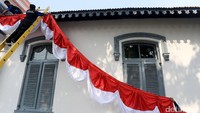 Dari STOVIA lahir organisasi modern Budi Utomo yang menjadi cikal bakal kebangkitan nasional.