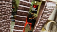 Merauke juga dikenal memiliki kerajinan khas dari kulit buaya.