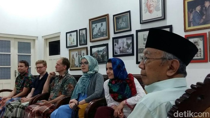 4 Mahasiswa AS Kaji Ajaran Islam Moderat di Jombang dan Mojokerto