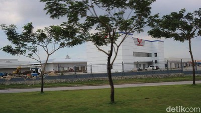 Tampak Pabrik Wuling di Cikarang