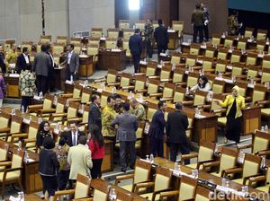 ICW: Ancam Bekukan Anggaran KPK-Polri, DPR Abuse of Power