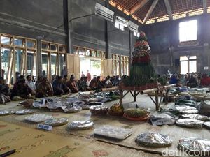 Bagaimana Hukum Melaksanakan Ruwahan dalam Islam?