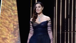 Monica Bellucci Putus Cinta di Usia Matang