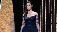 Monica Bellucci jadi bond girls tertua era Daniel Craig. Ia tampil di Spectre. Foto: Pascal Le Segretain/Getty