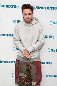 Liam Payne Pinjam Celana Kekasihnya di Red Carpet