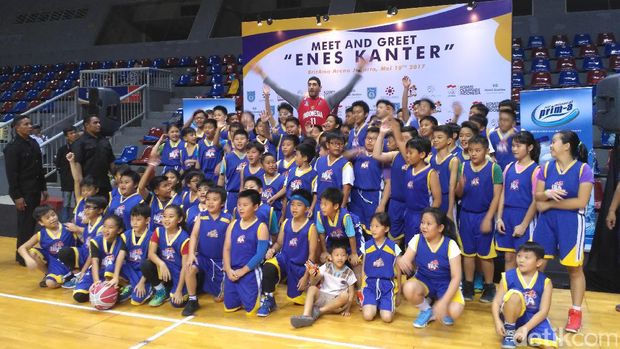 Kala Pebasket Oklahoma City Thunder Jadi 'Pelatih' Anak-Anak Indonesia