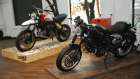 Multistrada 950 Red: Rp 479 juta, Multistrada 950 Star White Silk: Rp 489 juta, Monster 797 Red: Rp 299 juta, Monster 797 Star White Silk: Rp 309 juta, Monster 797 Dark Stealth: Rp 309 juta, Scrambler Desert Sled: Rp 379 juta, Scrambler Café Racer: Rp 379 juta. Foto: Agung Pambudhy