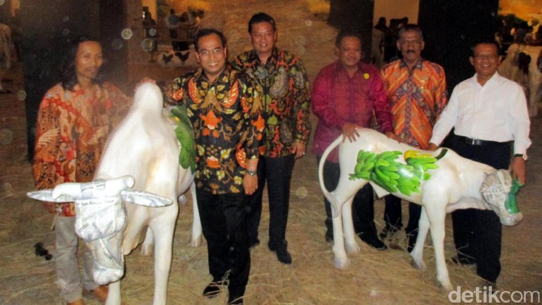 Menteri Budi Karya Buka Pameran Raja Kaya Budi Ubrux Menteri Budi Karya Buka Pameran Raja Kaya Budi Ubrux