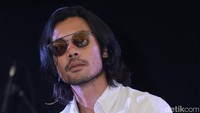 Tatapan matanya mampu membuat wanita gagal fokus. Pool/Hanif Hawari/detikFoto.