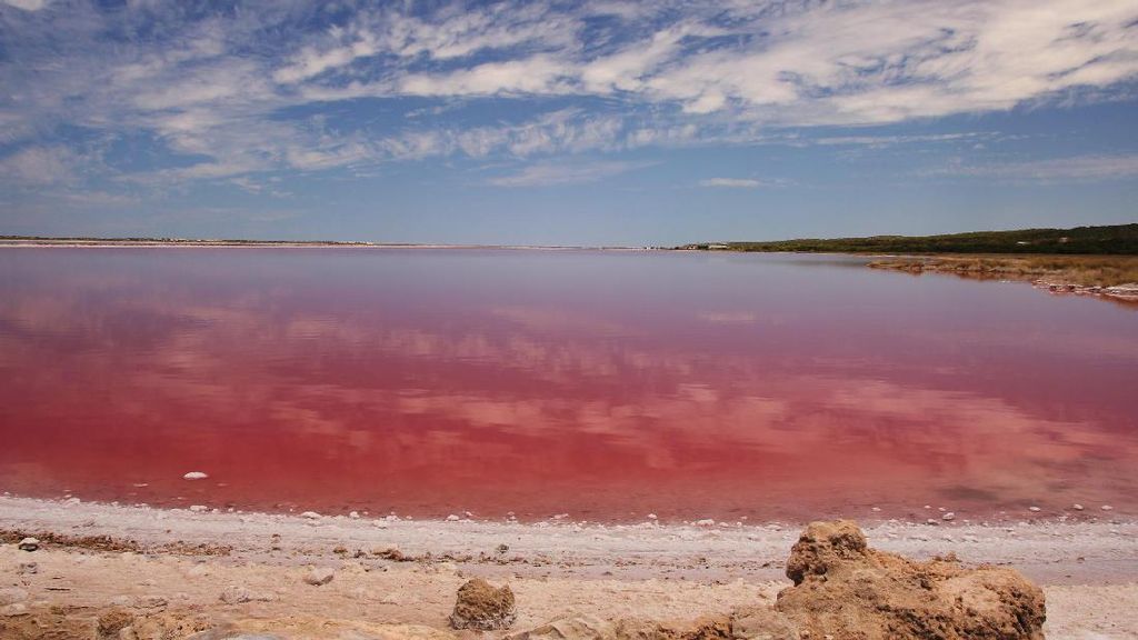 Danau Ajaib Dunia Danau Ajaib Dunia