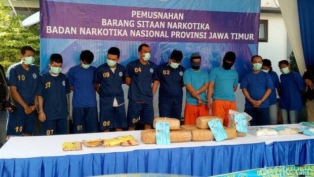 BNNP Jatim Musnahkan 10,5 Kg Ganja dan 1,5 Kg Sabu