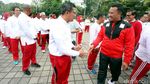 Menpora Lantik Pejabat dengan Kostum Olahraga