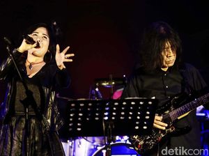 Ian Antono Ramaikan Konser Spirit of Legends