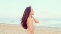 Shandy Aulia seksi berbikini di Bali. Foto: Instagram @shandyaulia