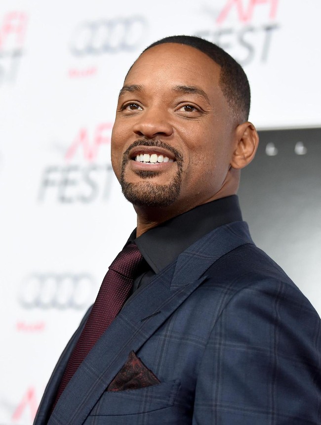 HOLLYWOOD, CA - NOVEMBER 10:  Actor Will Smith attends the Centerpiece Gala Premiere of Columbia Pictures 