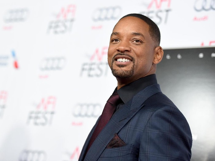 HOLLYWOOD, CA - NOVEMBER 10:  Actor Will Smith attends the Centerpiece Gala Premiere of Columbia Pictures 