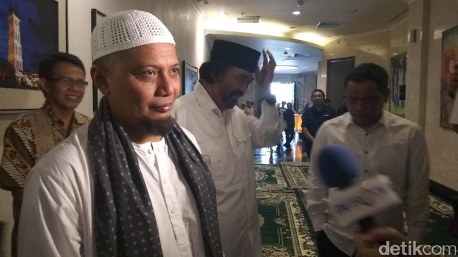 Seperti Arifin Ilham, 4 Tokoh Ini Idap Kanker Kelenjar Getah Bening