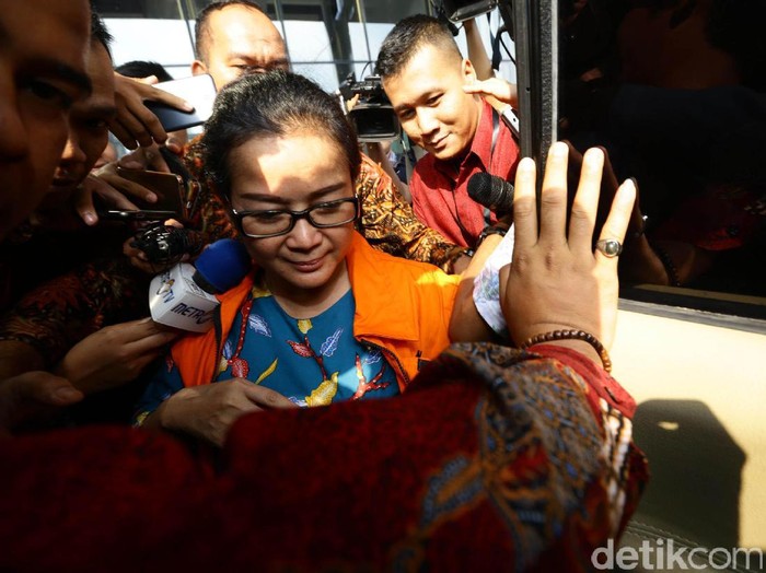 KPK Akan Ungkap Siapa yang Pengaruhi Miryam Haryani Siang Ini