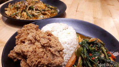 Sedapnya Nasi Simangunsong dan Mie Kangkung Khas Melayu di Sini