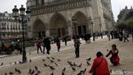 Berwisata di Notre Dome Paris