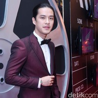 Dulu dikenal sebagai personel boyband SM*SH, Morgan Oey kini digadang-gadang sebagai aktor masa kini. Penampilan perdananya di layar lebar melalui Assalamualaikum Beijing sukses mencuri perhatian. Sejak 2014, kini aktor 27 tahun itu membintangi film setiap tahun. Malah pada 2017 ini ada empat film yang dibintanginya. Foto: Noel/detikHOT