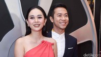 Namun untuk urusan asmara, Aura jarang terlihat menggandeng pria. Pool/Noel/detikFoto.