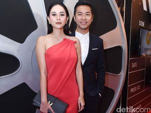 Aura Kasih hingga Zaskia Sungkar di Video Klip Terbaru Sandy Thema