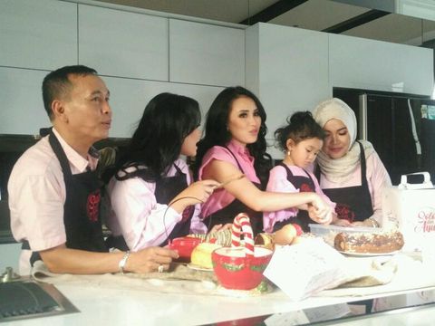 Keluarga Ayu Ting Ting
