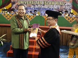 CT Beri Kuliah Umum ke 1.500 Wisudawan Universitas Islam Riau