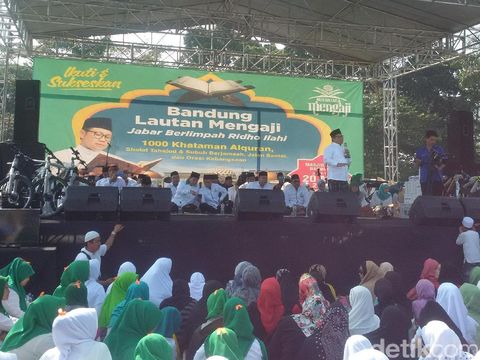 Ribuan Jamaah Ikuti Bandung Lautan Mengaji