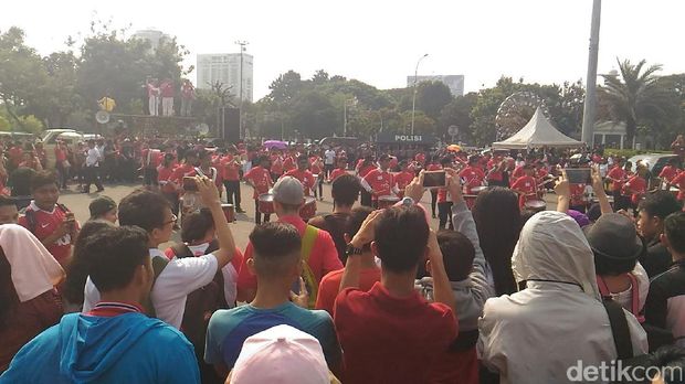 Peringati Harkitnas, Massa Gelar Aksi di Taman Pandang Istana