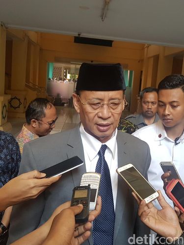 Gubernur Banten Wahidin Halim