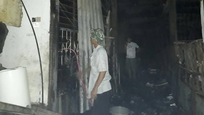 Begini Penampakan Pabrik Tahu di Mampang Yang Habis Terbakar