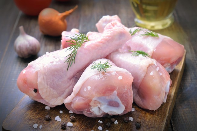 Ayam Geprek Pedas Bisa Dibuat Sendiri dengan 4 Langkah Ini!