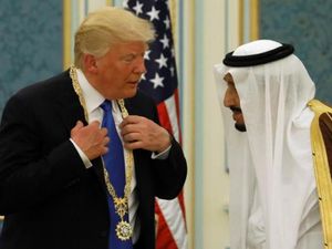 Donald Trump Puji Arab Saudi yang Bolehkan Wanita Nyetir