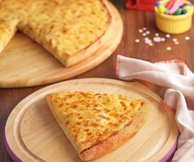 Pecinta Durian? Yuk, Coba Pizza Hingga Martabak Durian di Sini