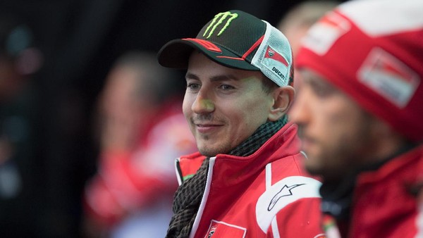 Soal <i>Crash</i> Miller, Lorenzo: Itu Peringatan dari Tuhan Soal <i>Crash</i> Miller, Lorenzo: Itu Peringatan dari Tuhan