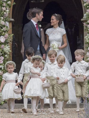 Pippa Middleton Pamer Lengan Berotot di Hari Pernikahannya