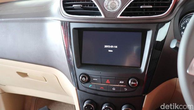 Digodok 2 Tahun, Ini Fitur Lengkap MPV Wuling Pesaing Avanza Cs