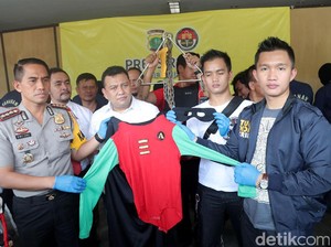 Kostum Superhero Ditemukan di Lokasi Pesta Gay di Kelapa Gading