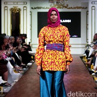 Koleksi Dian Pelangi Fall/Winter 2017. Foto: Mohammad Abduh/Wolipop