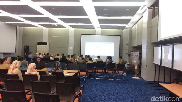Tim Sinkronisasi Anies bertemu dengan Bappeda / 
